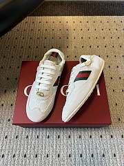 Colestore Gucci Women's Gucci Shift Trainers in White GG Canvas - 4