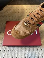 Colestore  Gucci Women's Gucci Shift Trainers in Brown Fabric - 4