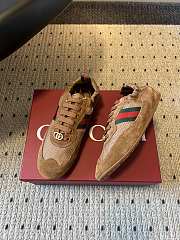 Colestore  Gucci Women's Gucci Shift Trainers in Brown Fabric - 3