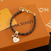 Colestore Louis Vuitton Sweetheart Bracelet White - 2