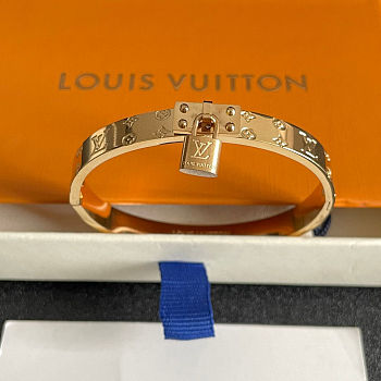 Colestore  Louis Vuitton LV Padlock Bracelet