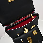 Colestore Schiaparelli Bijoux Secret Bag in Black Leather 24x11x17cm - 2