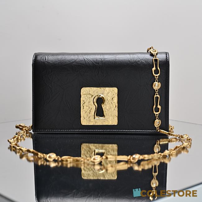 Colestore Schiaparelli Keyhole Chain Pouch Calfskin Black 19.5x3x11.5cm - 1