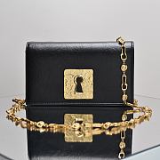 Colestore Schiaparelli Keyhole Chain Pouch Calfskin Black 19.5x3x11.5cm - 1