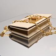 Colestore Schiaparelli Keyhole Chain Pouch Calfskin Light Beige 19.5x3x11.5cm - 5