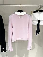 Colestore Chanel Cardigan Light pink with a white collar - 4