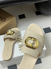 Colestore Dior 30 Montaigne Slide Cream Calfskin - 2