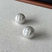 Colestore Chanel CC Logo White Pearl Earrings White - 4