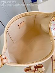 Colestore Louis Vuitton LV x TM Carryall East-West Monogram Multicolor White 20x10x33cm - 2