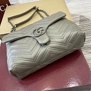 Colestore Gucci GG Marmont Medium Shoulder bag in Dusty Grey Leather 31x17x8cm - 2