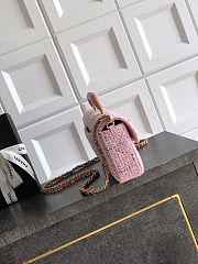 Colestore Chanel Large Flap bag with Handles Tweed fabric & Gold-plated metal Pink, Black & White 29x12x5cm - 3