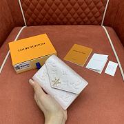 Colestore Louis Vuitton Victorine Wallet in Cream Monogram Empreinte Leather with Snowflake Charm 12 x 9.5 x 2.5cm - 3