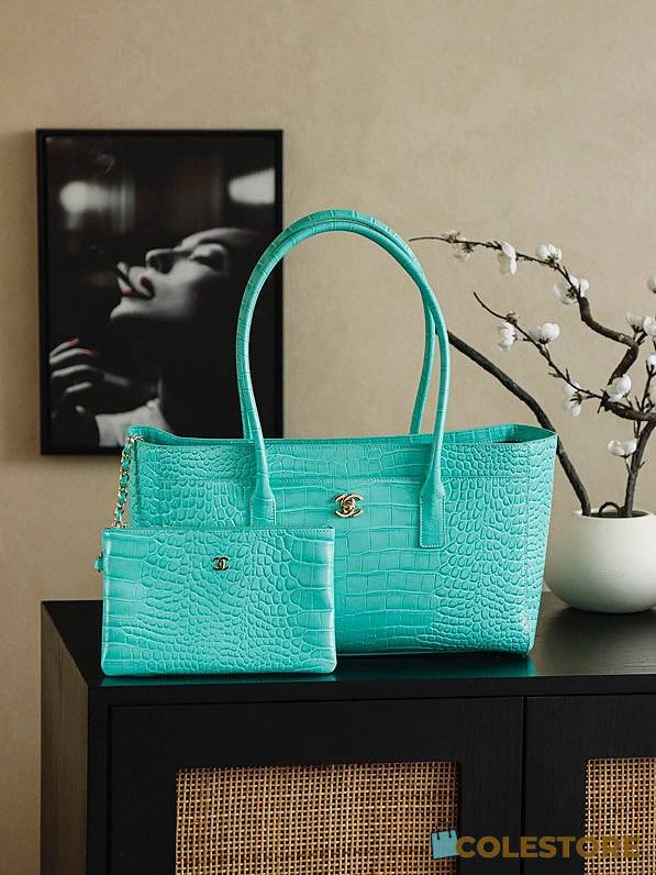Colestore Chanel Mint Green Crocodile-Embossed Bag – Spring/Summer 2026 35x21x12cm - 1