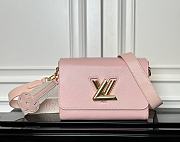 Colestore Louis Vuitton Twist MM in Pink Epi 23 x 17 x 9.5cm - 4