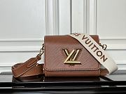 Colestore Louis Vuitton Twist MM in Caramel Epi 23 x 17 x 9.5cm - 1