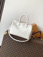 Colestore Louis Vuitton Speedy Bandoulière 25 Calfskin Leather in Ivory 25 x 13 x 18cm - 3