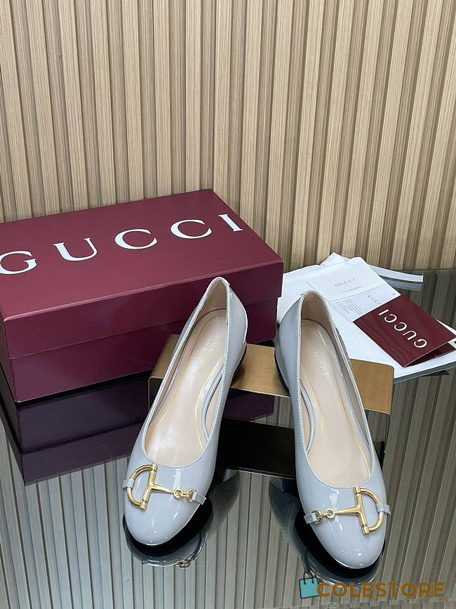 Colestore Gucci Women's Ballet Flat with Half Horsebit in Grey Patent leather - 1