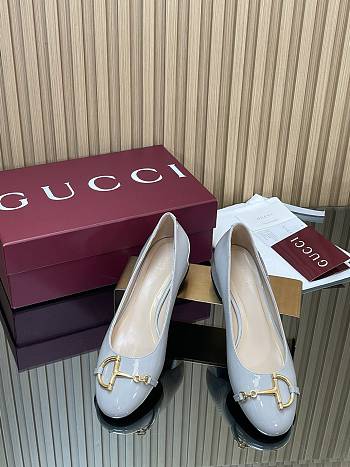 Colestore Gucci Women's Ballet Flat with Half Horsebit in Grey Patent leather