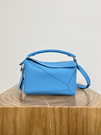 Colestore Loewe Small Featherlight Puzzle Bag in Nappa Lambskin Blue 24x10.5x16.5cm