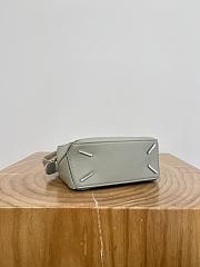 Colestore Loewe Mini Featherlight Puzzle bag in Nappa Lambskin Shell Gray 17.5x12.5x7.5cm - 4