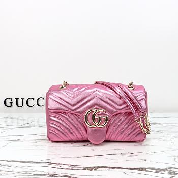 Colestore Gucci GG Marmont Medium Shoulder Bag Bright Pink Lamé Leather  26x15x7cm