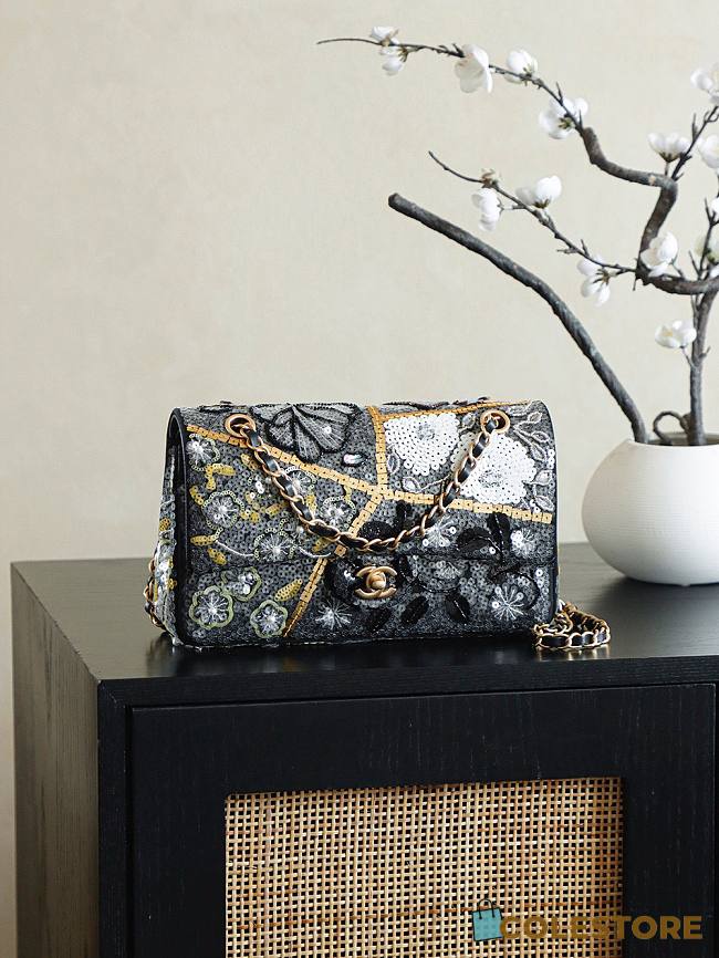 Colestore Chanel Classic 11.12 handbag, Satin, sequins, glass pearls & gold 15.5×25.5×6.5cm - 1