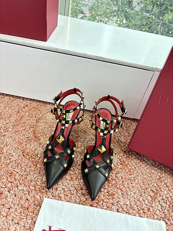Colestore Valentino Studdy Kidskin Pumps 100mm in Black