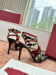 Colestore Valentino Studdy Kidskin Pumps 100mm in Black - 5