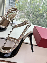 Colestore Valentino Patent Rockstud Caged Pump 100mm in Black/Poudre - 6