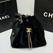 Colestore Chanel 25 Small Handbag Velvet, Stones & Gold Plated Metal Black 26x30x14cm - 1