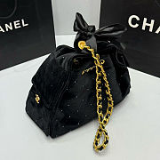 Colestore Chanel 25 Small Handbag Velvet, Stones & Gold Plated Metal Black 26x30x14cm - 5