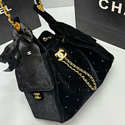 Colestore Chanel 25 Small Handbag Velvet, Stones & Gold Plated Metal Black 26x30x14cm - 3