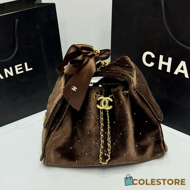 Colestore Chanel 25 Small Handbag Velvet, Stones & Gold Plated Metal Brown 26x30x14cm - 1