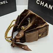 Colestore Chanel 25 Small Handbag Velvet, Stones & Gold Plated Metal Brown 26x30x14cm - 2