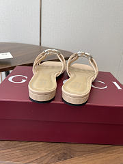 Colestore Gucci Women's slide with crystal Interlocking G in Nude patent Leather  - 6