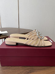 Colestore Gucci Women's slide with crystal Interlocking G in Nude patent Leather  - 5
