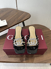Colestore Gucci Women's slide with crystal Interlocking G in Black patent Leather  - 1
