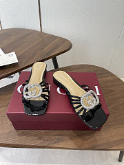 Colestore Gucci Women's slide with crystal Interlocking G in Black patent Leather  - 3