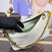 Colestore Louis Vuitton Boulogne PM Couro Monogram Empreinte Bicolor Light Green 29x9.5x16cm - 2
