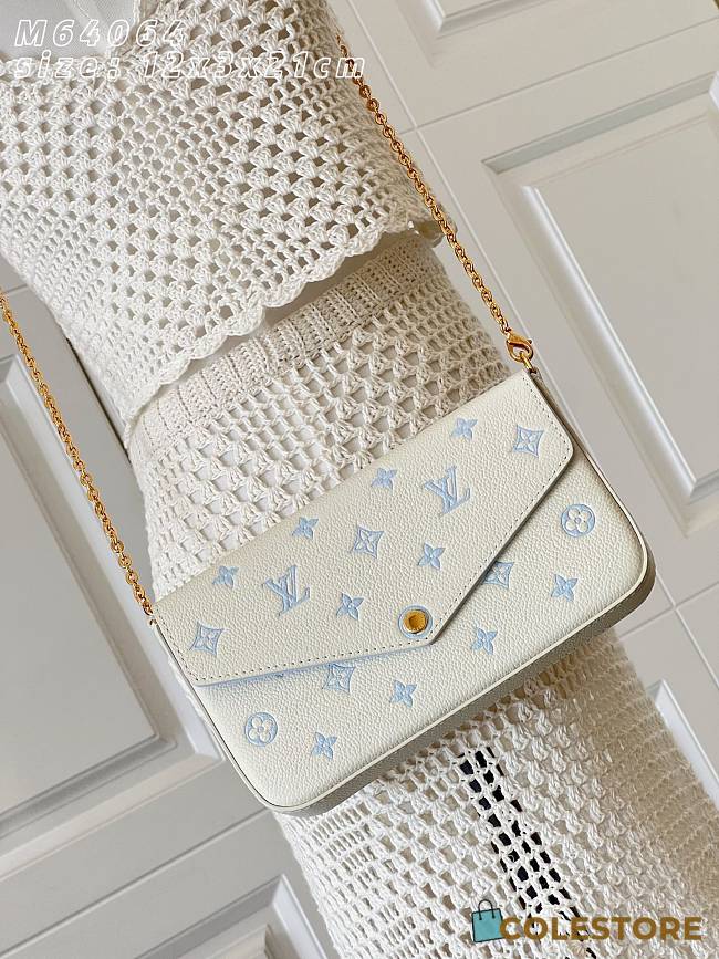Colestore Louis Vuitton Pochette Félicie Monogram Empreinte Leather Light Blue 21 x 3 x 12cm - 1