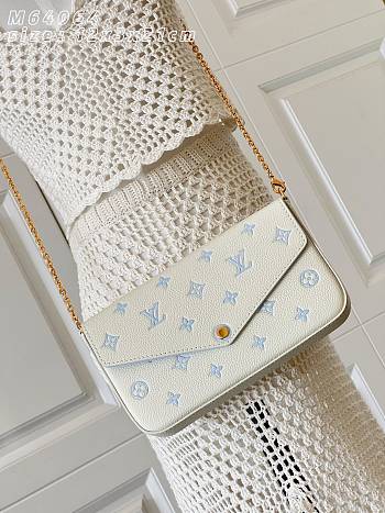 Colestore Louis Vuitton Pochette Félicie Monogram Empreinte Leather Light Blue 21 x 3 x 12cm