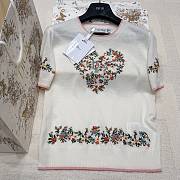 Colestore Dior Dioramour Short-Sleeved Embroidered Sweater White Virgin Wool Knit with Multicolor Floral Heart Motif - 1