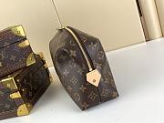 Colestore Louis Vuitton Cosmetic GM Pouch M46458 27x18x9cm - 5