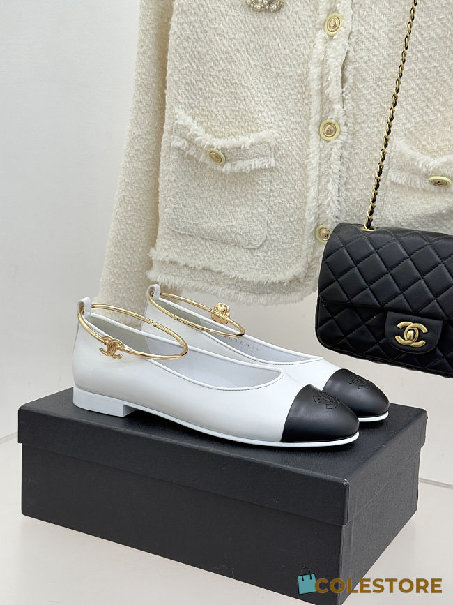 Colestore Chanel Ballerina Sheepskin White & Black - 1