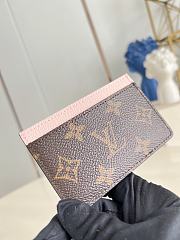 Colestore Louis Vuitton Visionary Journeys Seoul Exclusive Card Holder Monogram Pink Opal 11 x 7 x 0.5 cm - 3