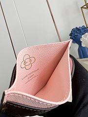 Colestore Louis Vuitton Visionary Journeys Seoul Exclusive Card Holder Monogram Pink Opal 11 x 7 x 0.5 cm - 2