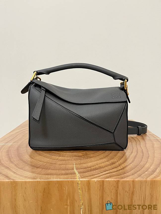Colestore Loewe Small Puzzle Edge bag in Soft Grained Calfskin Dark Grey 24x16.5x10.5 cm - 1