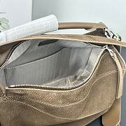 Colestore Loewe Small Featherlight Puzzle bag in Grained Nubuck Tundra 24x16.5x10.5cm - 2