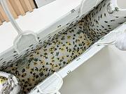 Colestore Dior Medium Dior Book Tote with Strap Buttercup Dior Embroidery and White Dior Médaillon (36 x 27.5 x 16.5 cm) - 3