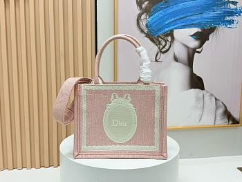 	 Colestore Dior Small Dior Book Tote with Strap Rose Soupir Dior Oblique Embroidery with White Lace and Dior Médaillon (26 x 22 x 8 cm)